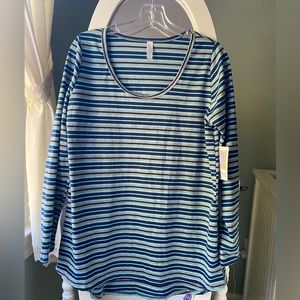 LulaRoe Lynnae Size Large Blue stripe New with tags